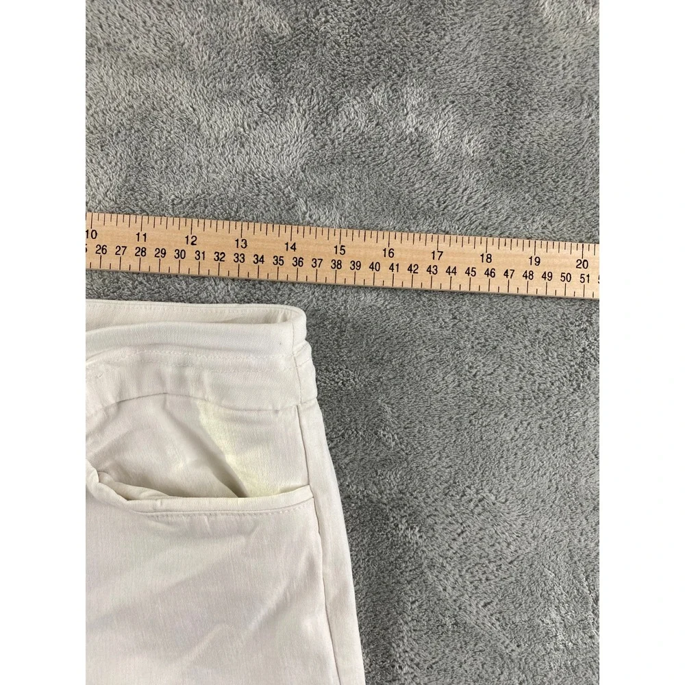 Fit Sight Womens White Pull On Bermuda Shorts Size Medium Stretch Casual Summer